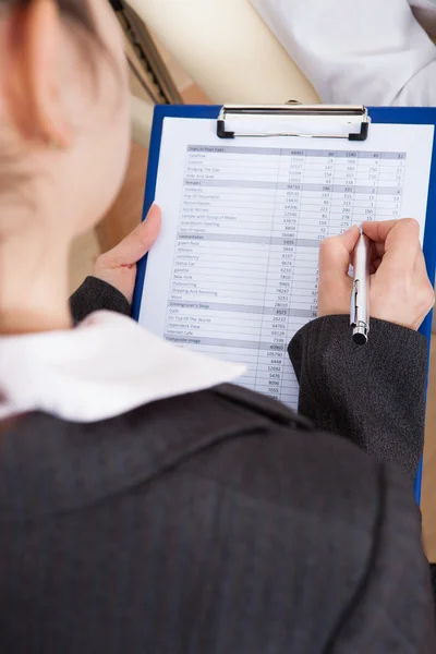 Psychiatrist Writing On Clipboard — Stock Photo, Image