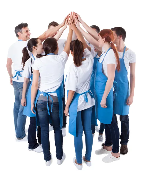 Groep van schoonmakers hoge vijf gebaar maken — Stockfoto