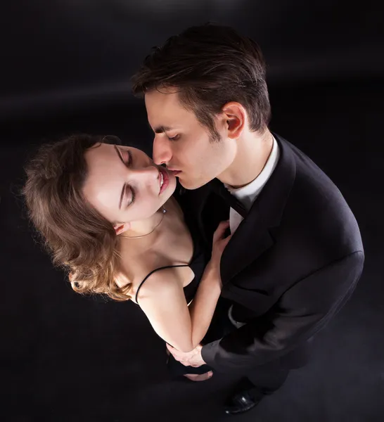 Passionate Couple Kissing Over Black Background — Stock Photo, Image