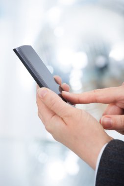 Smartphone kullanarak işkadını'nın elleri