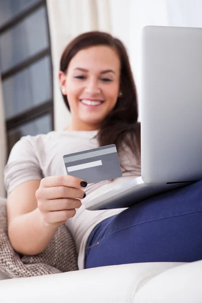 Woman Shopping Online At Home — Stock Photo, Image