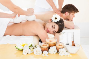 sırt masajı kaplıcada alma Çift