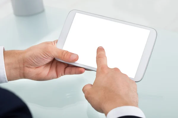 Dijital tablet kullanma office iş adamı — Stok fotoğraf