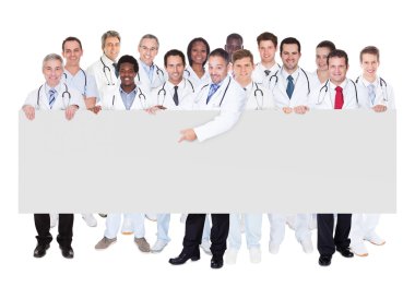 Beyaz arka plan emin doktorlar