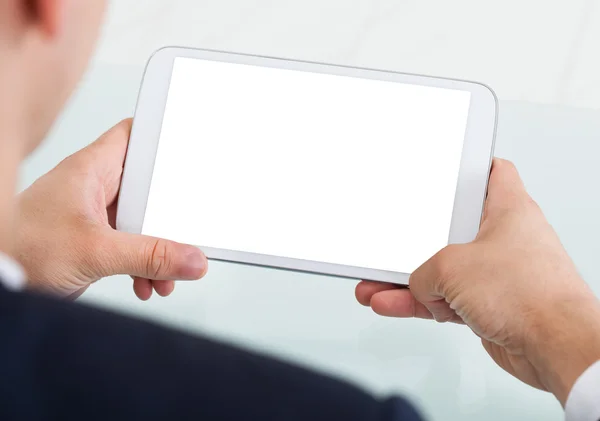 Zakenman met digitale tablet — Stockfoto