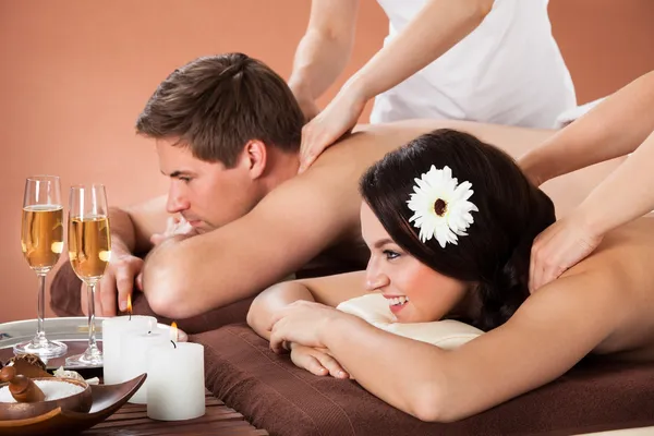Relaxed Couple At Spa — Stock Photo, Image