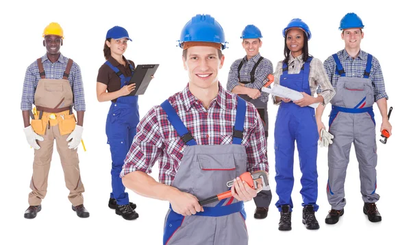 Ferramenta de retenção de engenheiro com equipe — Fotografia de Stock