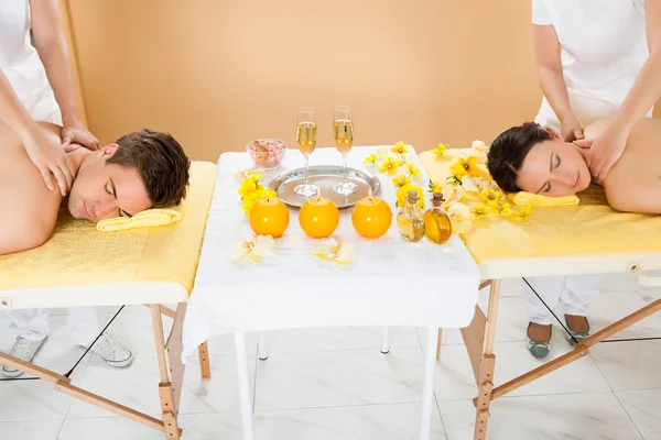 Couple  At Spa — Stock Photo, Image