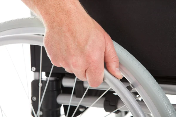 Людина з обмеженими можливостями в інвалідному візку — стокове фото