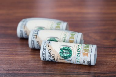 Amerikan banknotlar masaya yuvarlandı