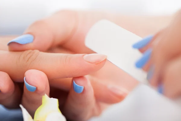 Woman Undergoing Manicure — Stock Photo, Image