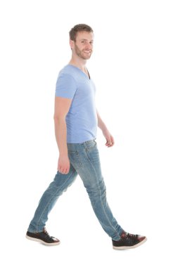 Yürüyen Adam