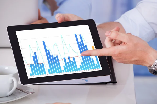 Businessman Showing Graph — Stock Photo, Image