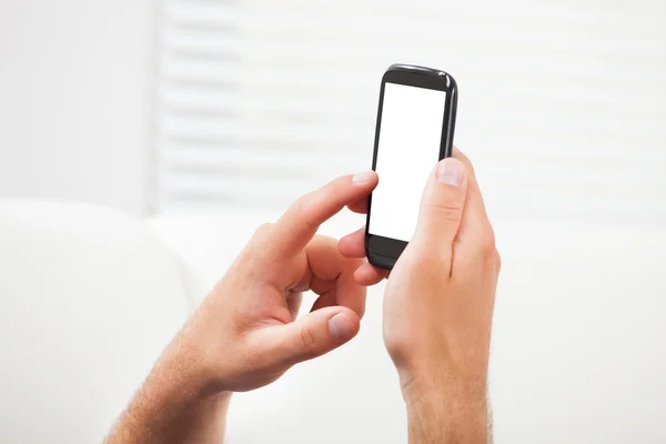 Handen met behulp van slimme telefoon — Stockfoto