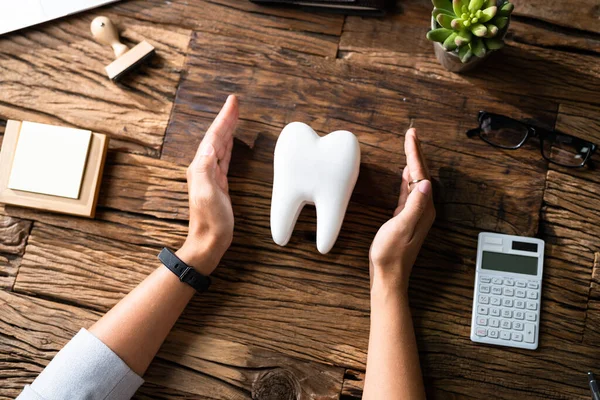 Ubezpieczenie Zębów Dentystycznych Wymiana Emalii — Zdjęcie stockowe