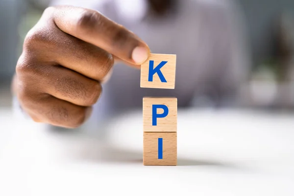 Kpi Financial Business Concept Kubblock Text — Stockfoto