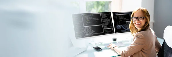 Programmierkurse Web Entwickler Coder Amt — Stockfoto