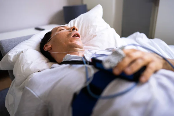 Leczenie Zaburzeń Snu Bezdechu Szpitalu Terapia Dla Mężczyzn — Zdjęcie stockowe