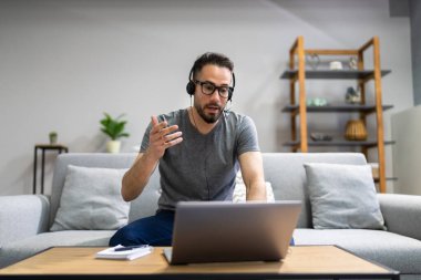 Bilgisayarda Sanal Çevrimiçi Görüntü Konferansı Webinar Çağrısı