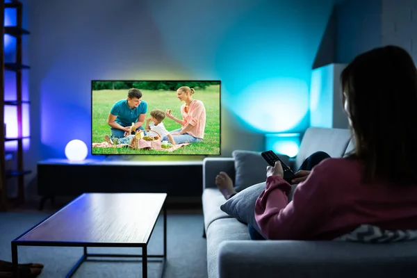 Smart Led Fernseher Der Nacht Wohnzimmer — Stockfoto