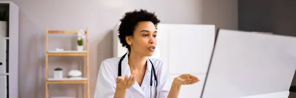 Professional African American Doctor Woman Video Conference — Stock Photo, Image