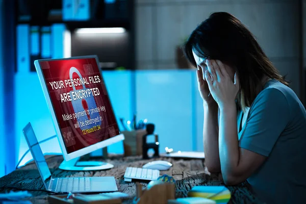 Ransomware Malware Breach Computadora Pirata Ataque Rescate — Foto de Stock
