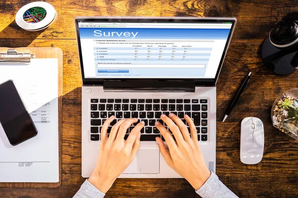 Online Feedback Business Survey Form Computer — стоковое фото