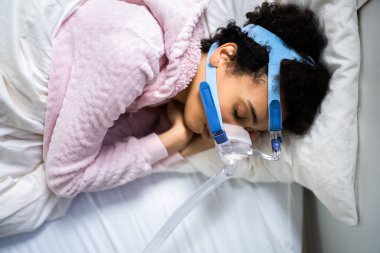 Uyku Apnea Oksijen Maskesi Ekipmanı ve CPAP Makinesi