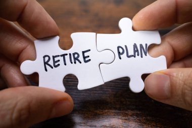 Tahtaya Karşı Yapboz Parçalarını Eşleştiren Emeklilik Planı