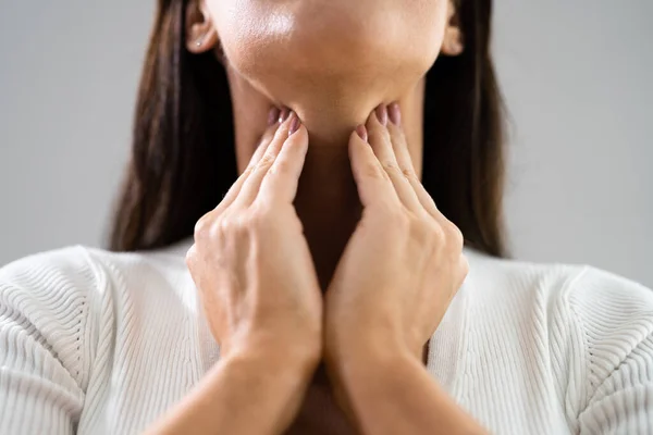 Pijnlijke Nek Keel Vrouwenpijn Door Ziekte — Stockfoto