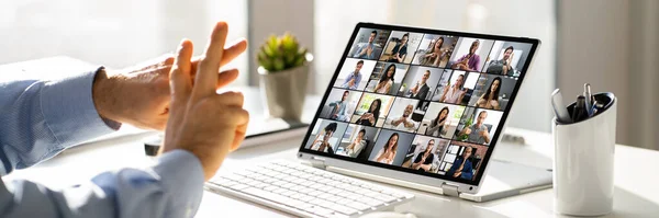 People Learning Deaf Sign Language Video Conference — Stockfoto