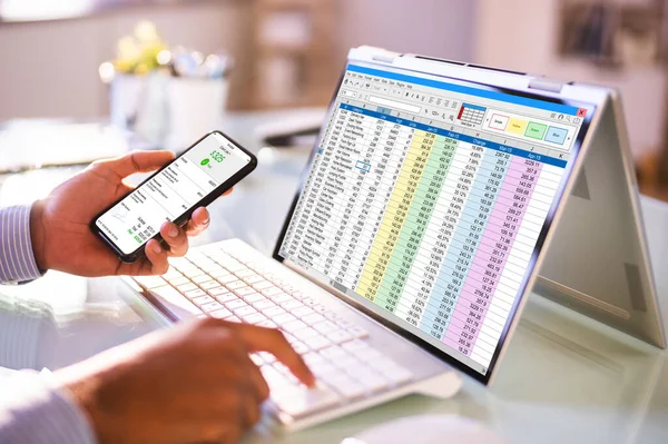 Business Data Audit Spreadsheet Analyst Computer — 스톡 사진