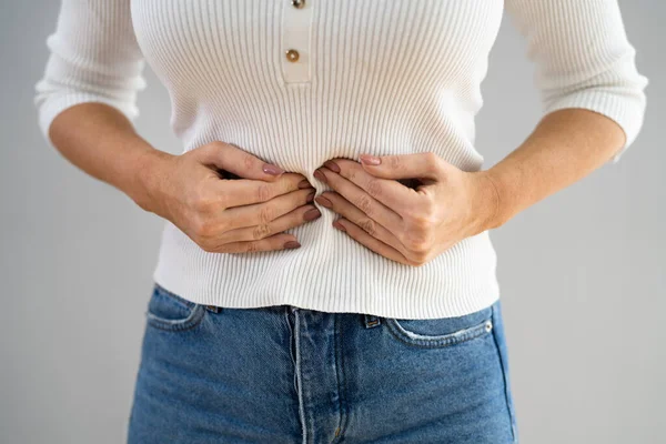 Infeksi Divertikulitis Atau Inflamasi Pada Usus Wanita Dengan Colitis — Stok Foto