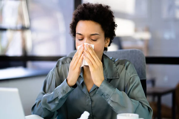 Sick Office Employee Sneeze Work Flu Allergy — Stock Photo, Image