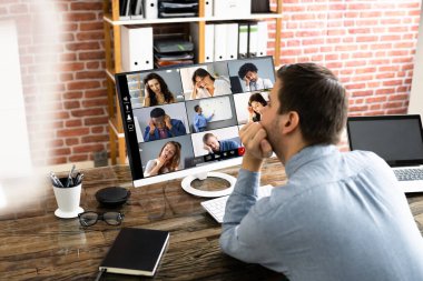 Video Konferansı Eğitim Toplantısında Sıkıcı Çalışanlar