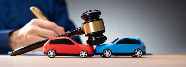 Car Accident Liability Insurance Lawyer Judge — Stock Photo, Image