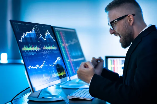 Successful Stock Market Trader Looking Graphs Multiple Screens Office — Foto Stock