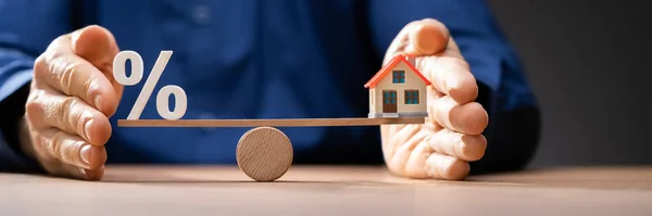 住宅金利バランスとローンの割合の概念 — ストック写真