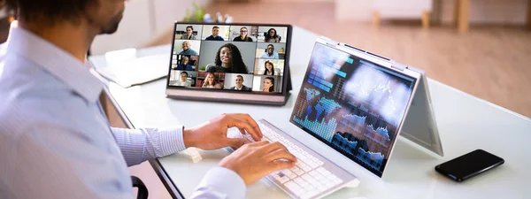 Assistir Reunião Videoconferência Line Escritório — Fotografia de Stock