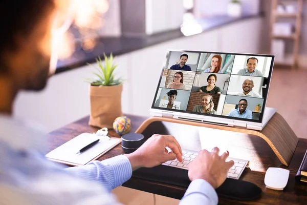 Video Conferenza Virtuale Incontro Chat Sul Computer Portatile Ibrido — Foto Stock
