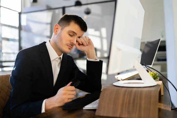 Moe Uitgeputte Oog Pijn Ache Probleem — Stockfoto