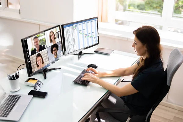 Dagordning För Virtuell Konferens Flera Datorer — Stockfoto