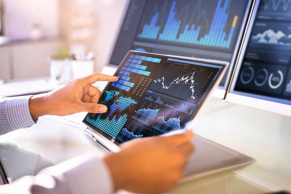 Daten Dashboard Für Finanzdienstleistungen Analystenmensch — Stockfoto