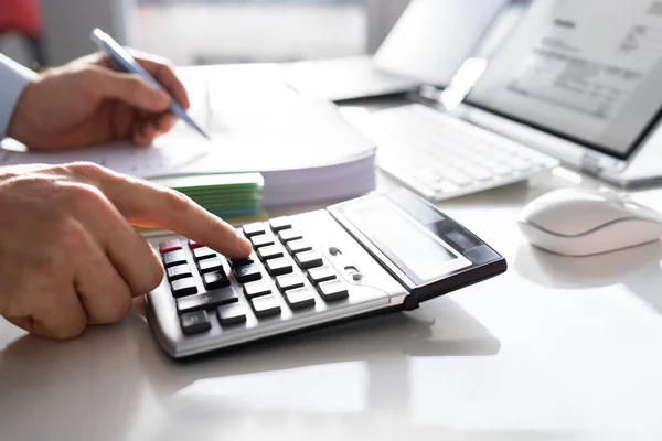 Comptable Calcul Budget Des Finances Facture Fiscale Fonction — Photo