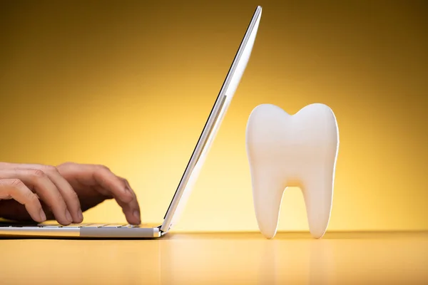 Online Ubezpieczenie Dentystyczne Dentysta Bill Pieniądze Finanse — Zdjęcie stockowe
