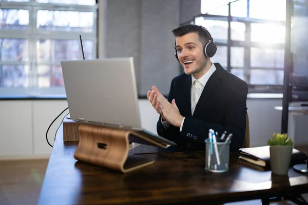 Klatschen Bei Virtuellen Online Videokonferenzen — Stockfoto