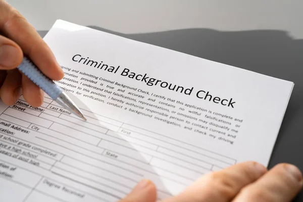 手提げ犯罪の背景チェック申請書 — ストック写真