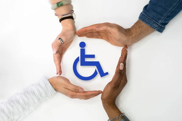 Behinderte Ikone Verletzung Des Arbeitnehmers Und Behinderung Hände Schützen — Stockfoto