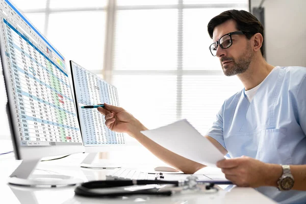 Kódy Lékařských Účtů Tabulková Data Business Analyst Man — Stock fotografie