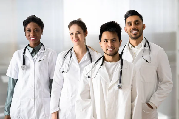 Diverse African Group Medical Doctors Hospital — Stock Photo, Image